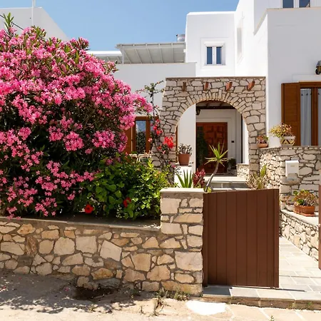 Althea Paros Apartmanhotel Náusza